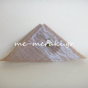 Μπομπονιέρα Γάμου Τρίγωνο Λινάτσα με Δαντέλα